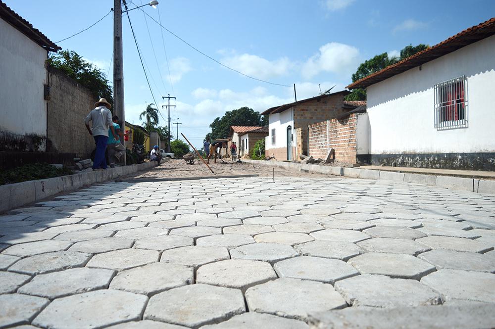 Pavimentação chega a Rua Epifanio Ribeiro 